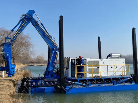 Амфибийный многофункциональный Dredger AMD450